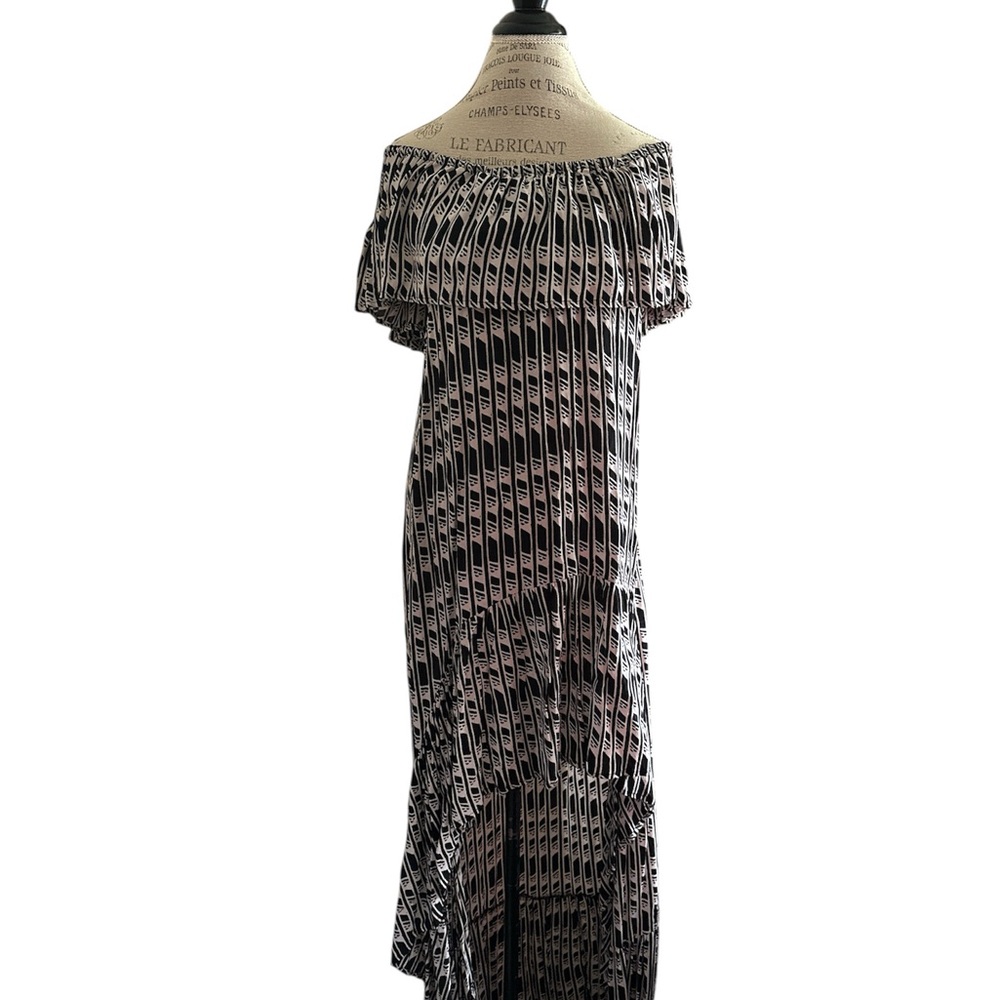 Manaola Black and White Off-Shoulder Dress
